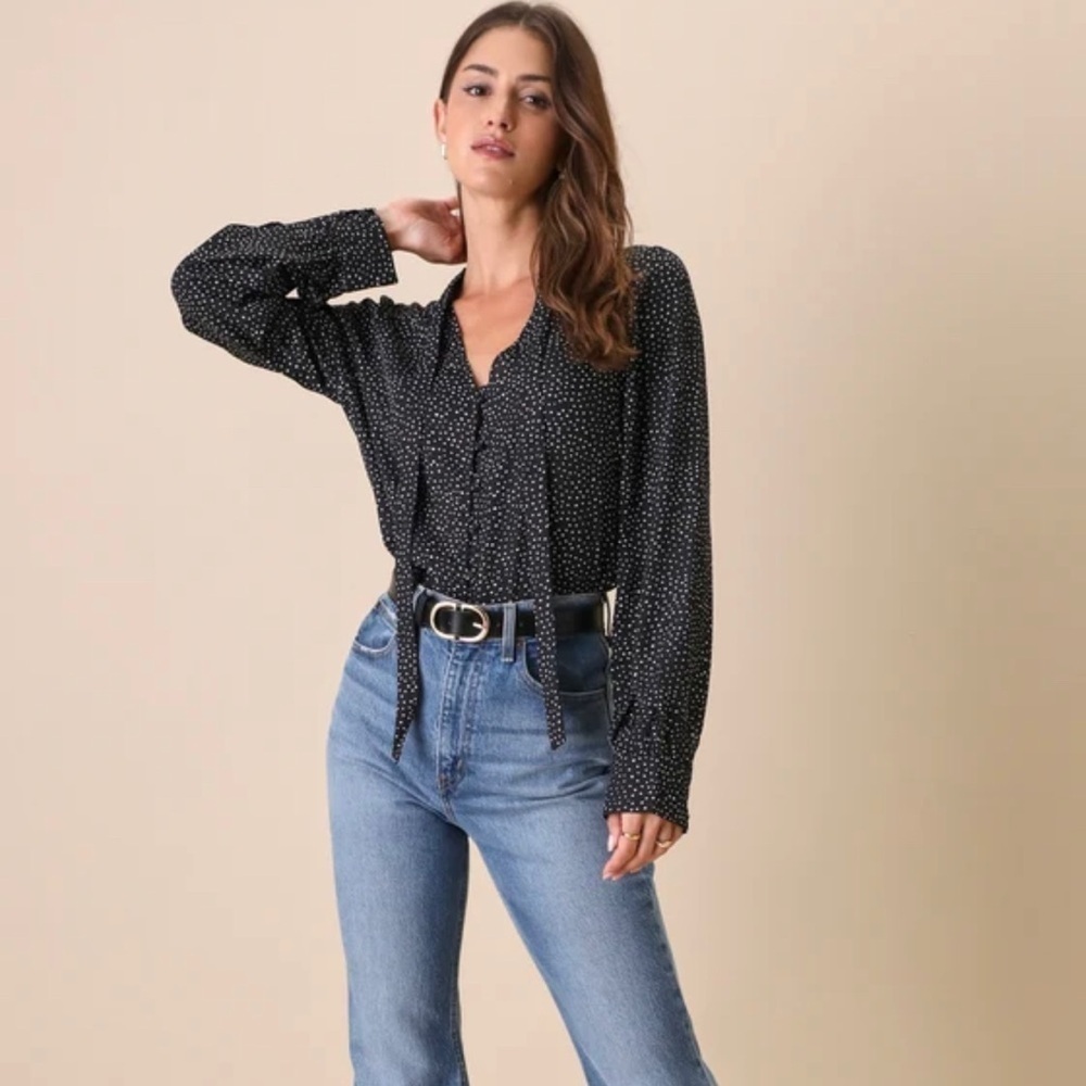 Lulus Polka Dot Tie Neck Top | Medium‎